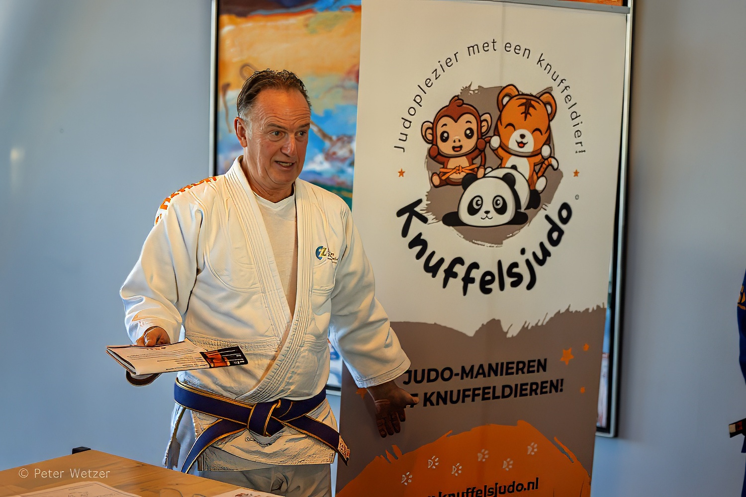 17.12.2023 Presentatie boek “Knuffelsjudo” van Yos Lotens